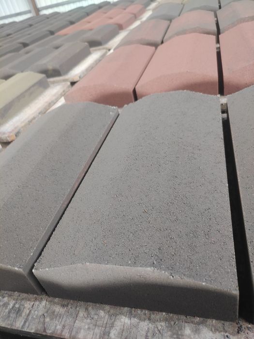 Capace de gard (interval) vibropresate