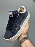 PUMA suede
Отличное качество 
Качественная прошивка
Стильно смотрятся