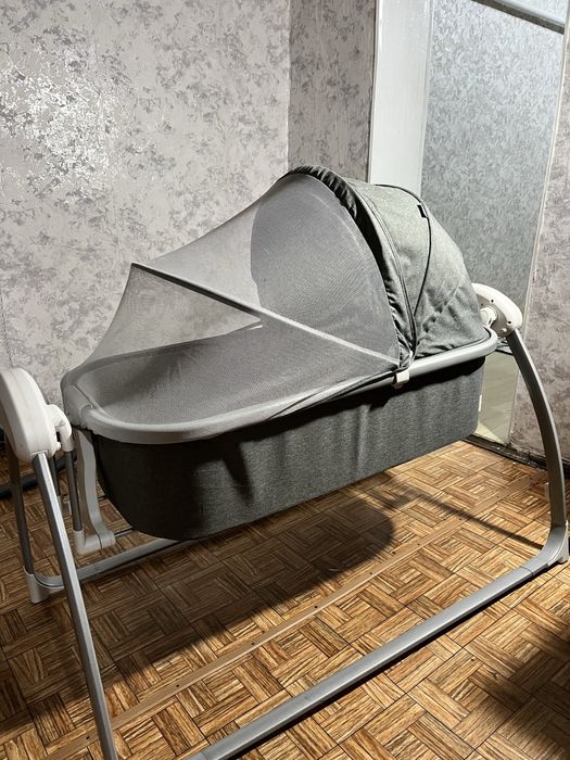 Продам кроватку детскую