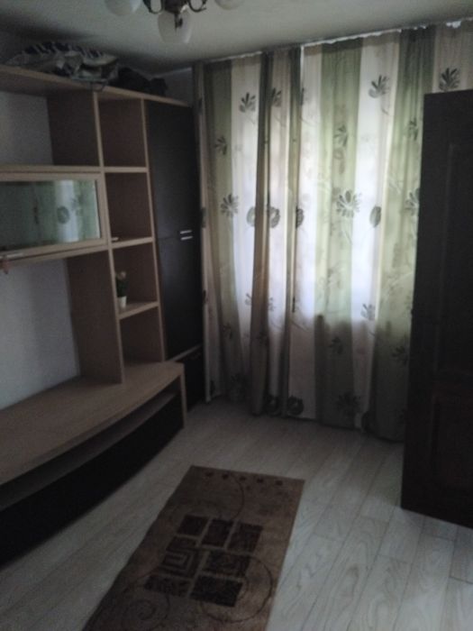 Vând apartament în Petroșani
