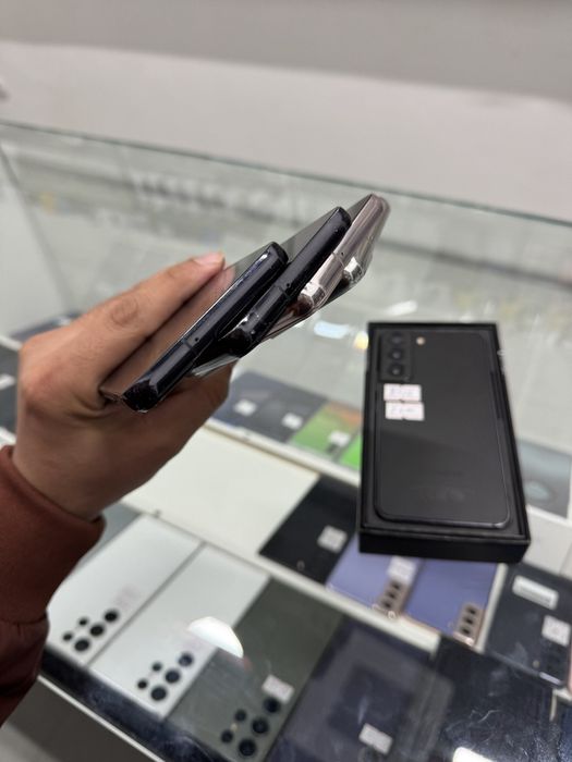 Samsung S22 5G 8/256gb