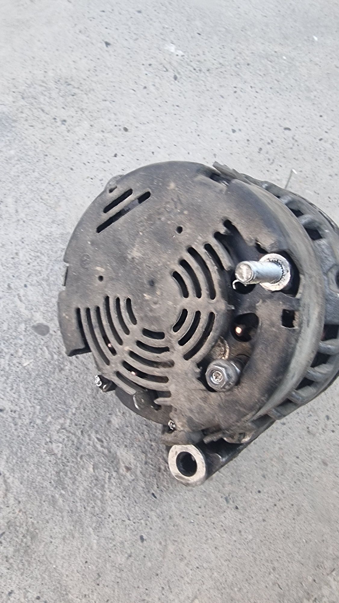 Генератор на мерседес w210, w124, w201, w202