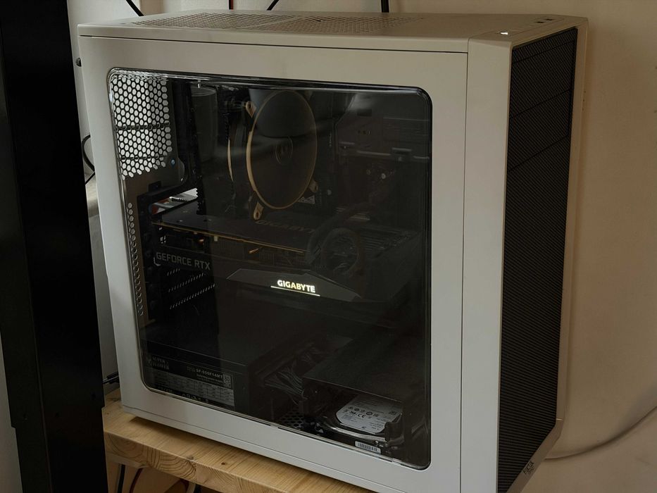 Ryzen 5 3600, 16GB DDR4, NVIDIA GeForce RTX 3070