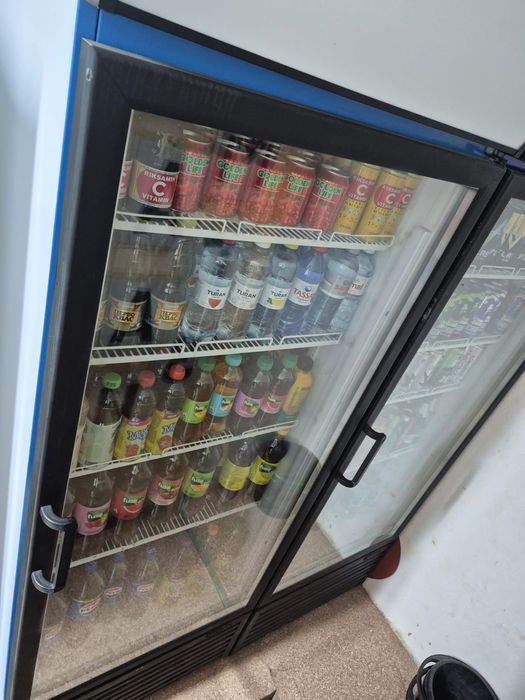 Продам холодильники. Количество 2шт.