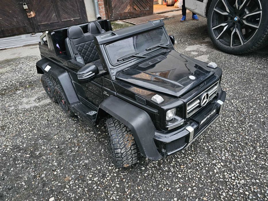 Акумулаторен джип 6х6