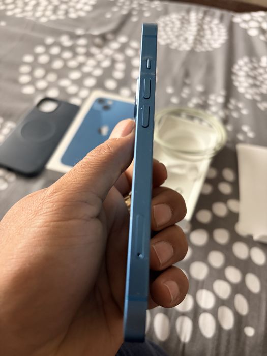 Iphone 13 128G       €