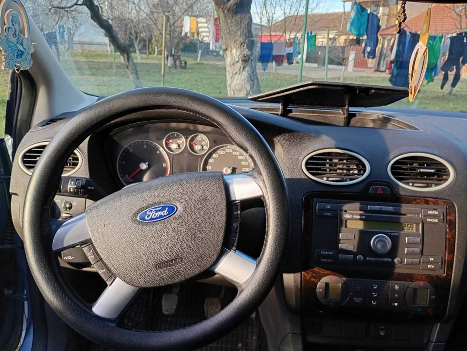 Vând Ford Focus 2