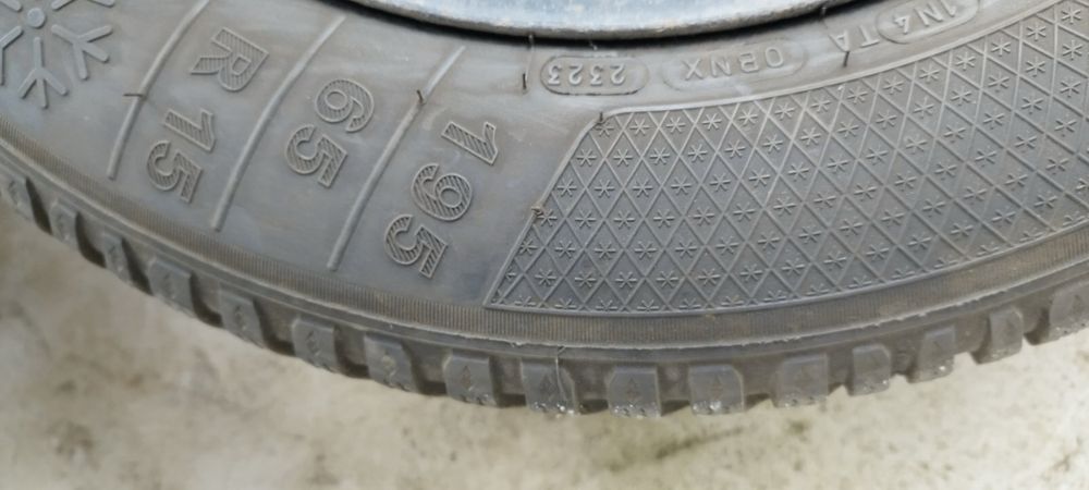 Железни джанти със зимни гуми 195/65/15 5х114.3mm за Honda