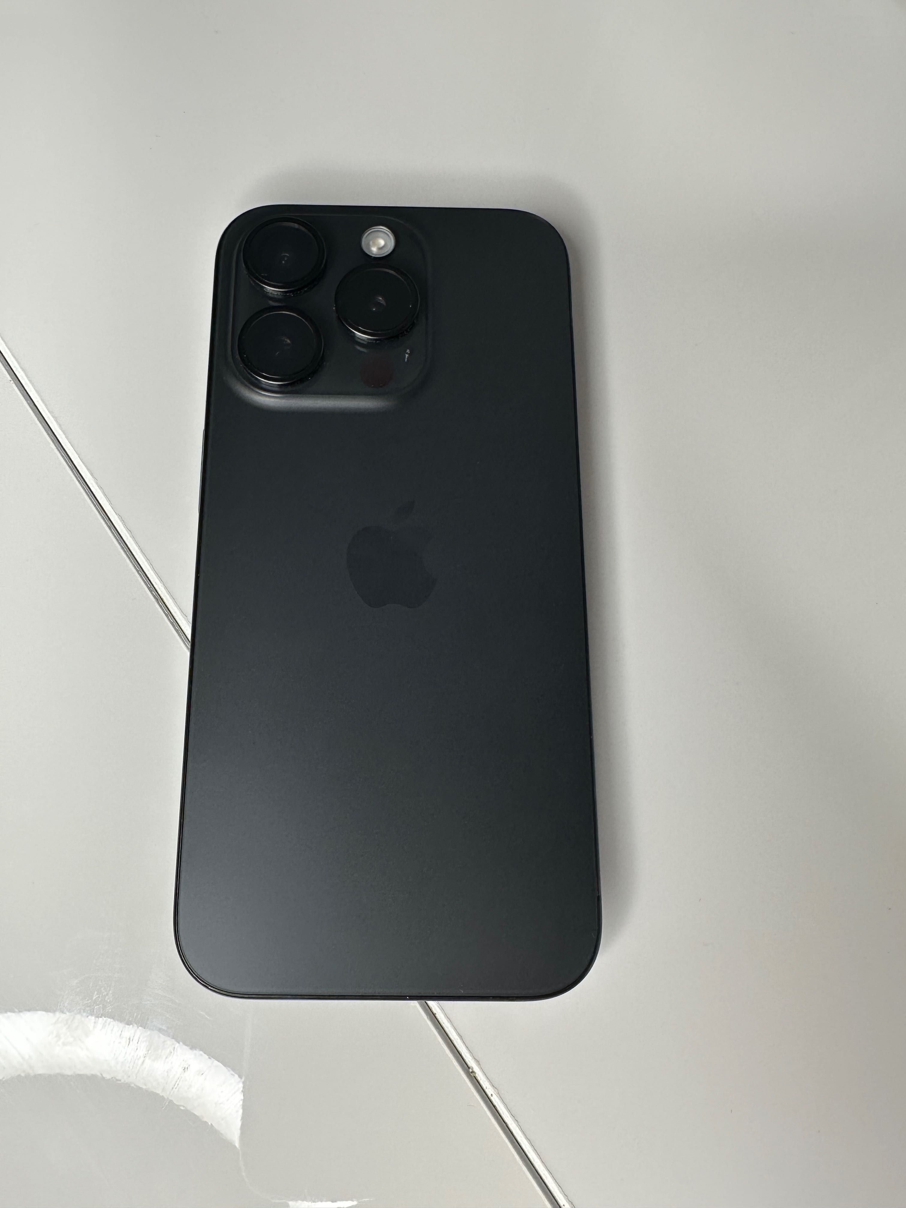 Iphone 15 pro -256. Gb