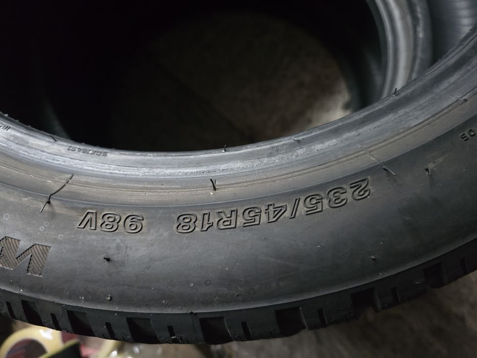 Firestone 235/45 R18 98V MS iarnă