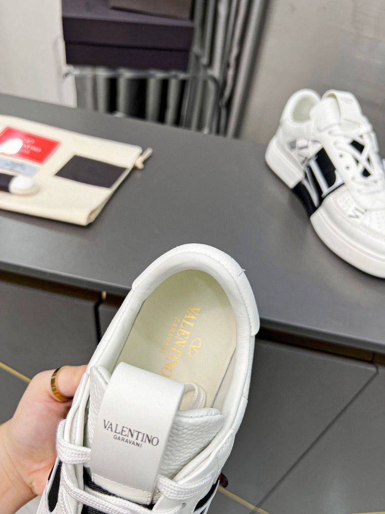 Обувки Valentino sneakers