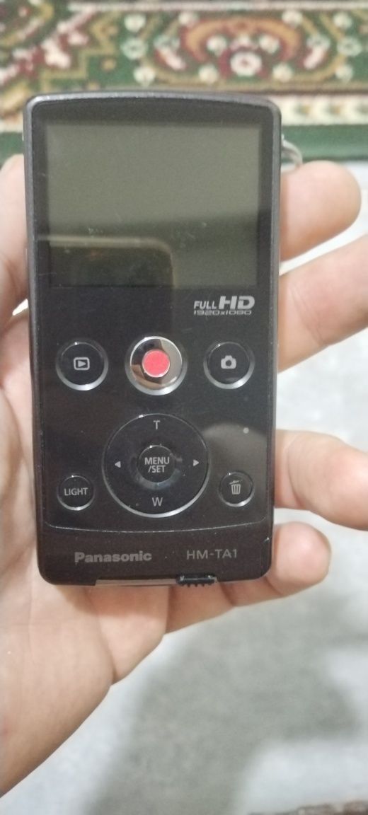 Продам фото видеокамера Panasonic HM-TA1 FULL HD