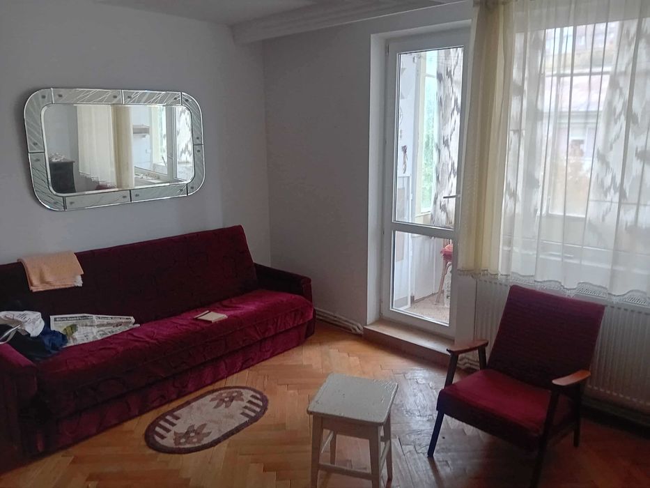Apartament 2 cam ultracentral 50mp etaj 2 centrala termica termoizolat