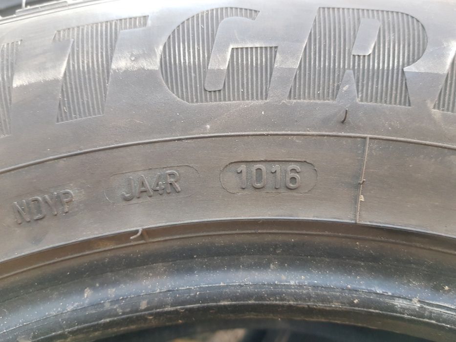 Goodyear. 255.60.18