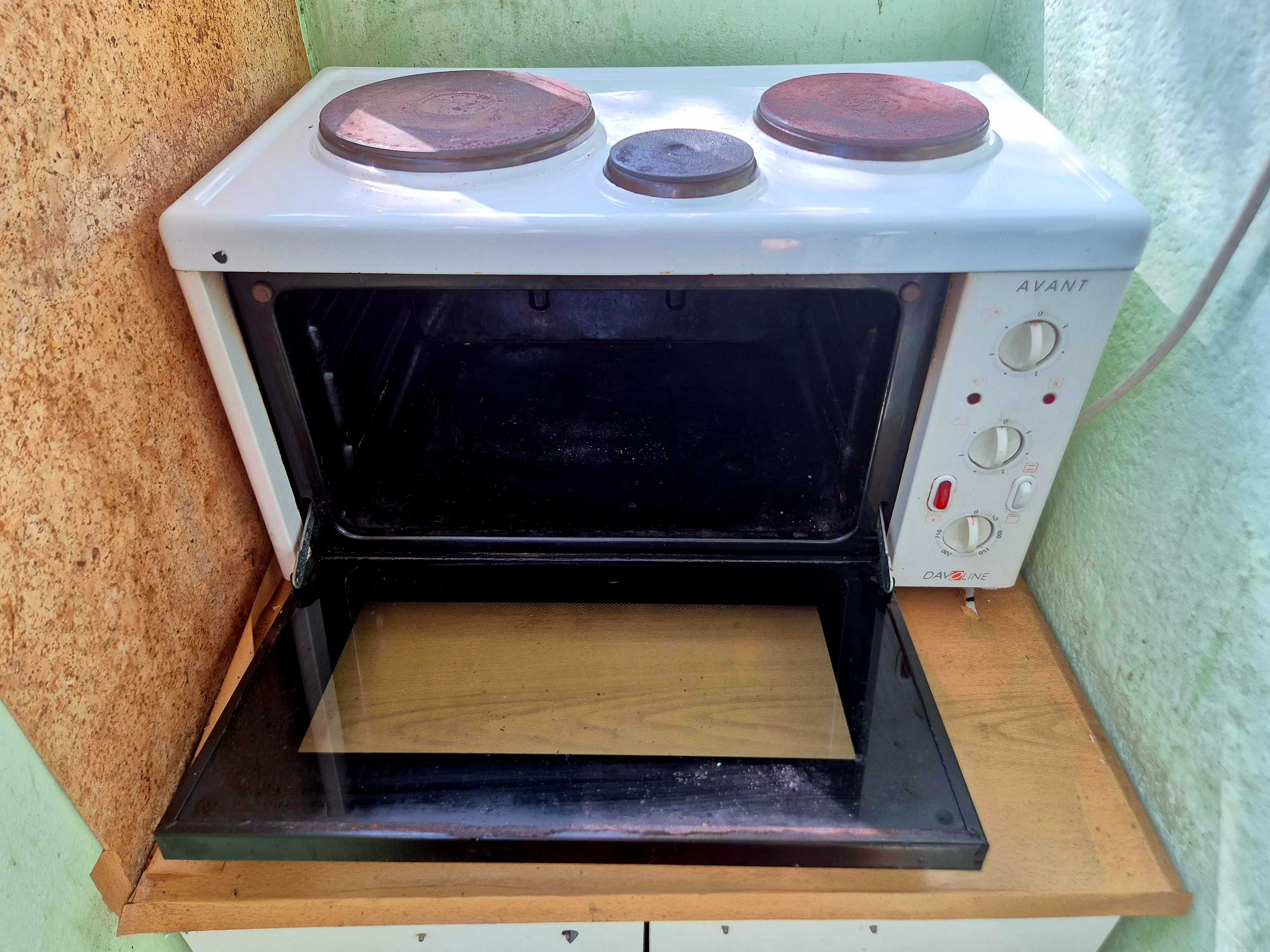Готварска печка с котлони и фурна