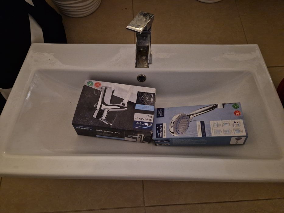 Lavoar baie + baterie + oglinda