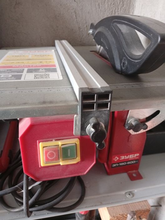 Плиткорез электрический