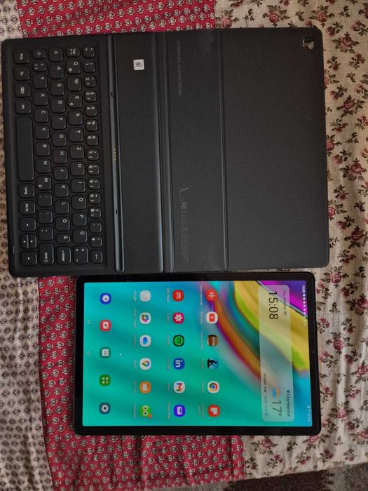 Tableta Samsung Galaxy S5 + husa cu tastatura