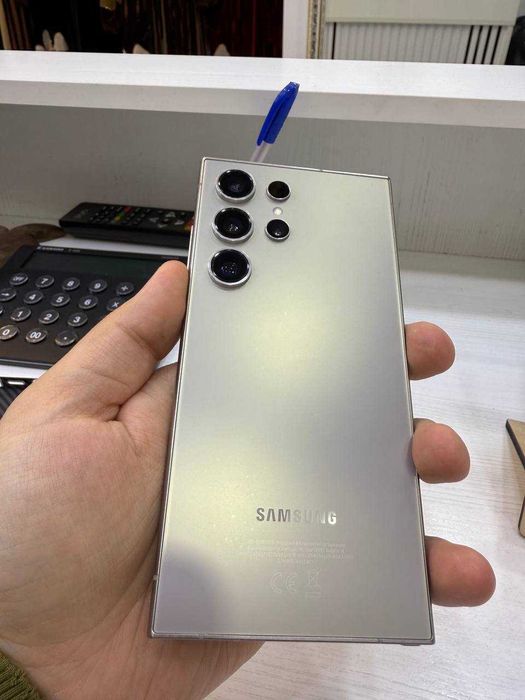 Samsung Galaxy S24 ultra 256 gb