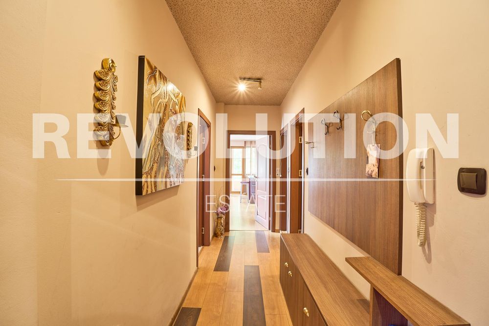 Дава се под наем Тристаен апартамент в Пловдив, Кършияка - 80 кв.м за 600 € - Снимка #12