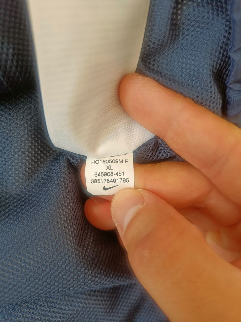 НОВО Яке Nike Team Sideline Raincoat