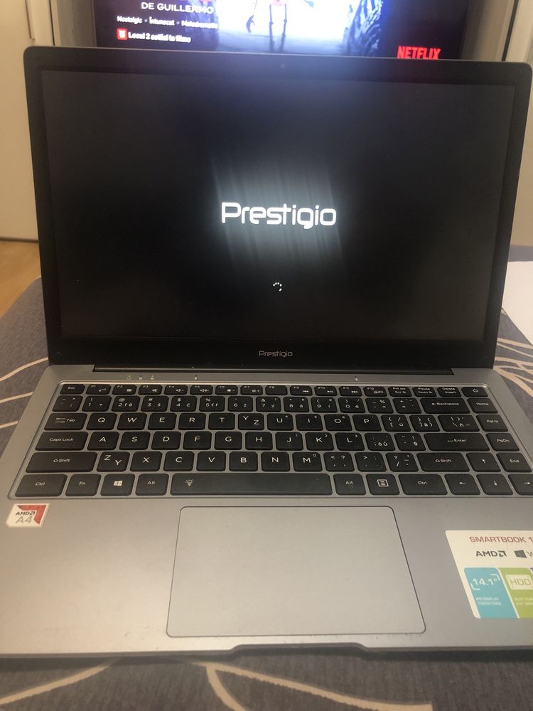 Laptop Prestigio