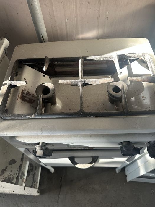 Продаю советскую 2-х комфорную газовую плиту