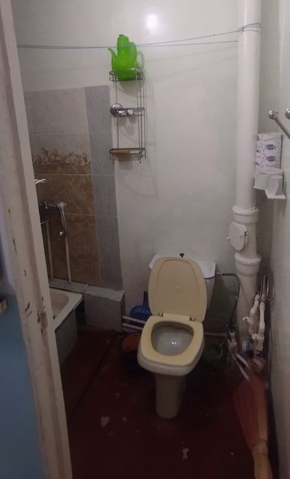 Продам 1 4 4 20кв бывшые общежития