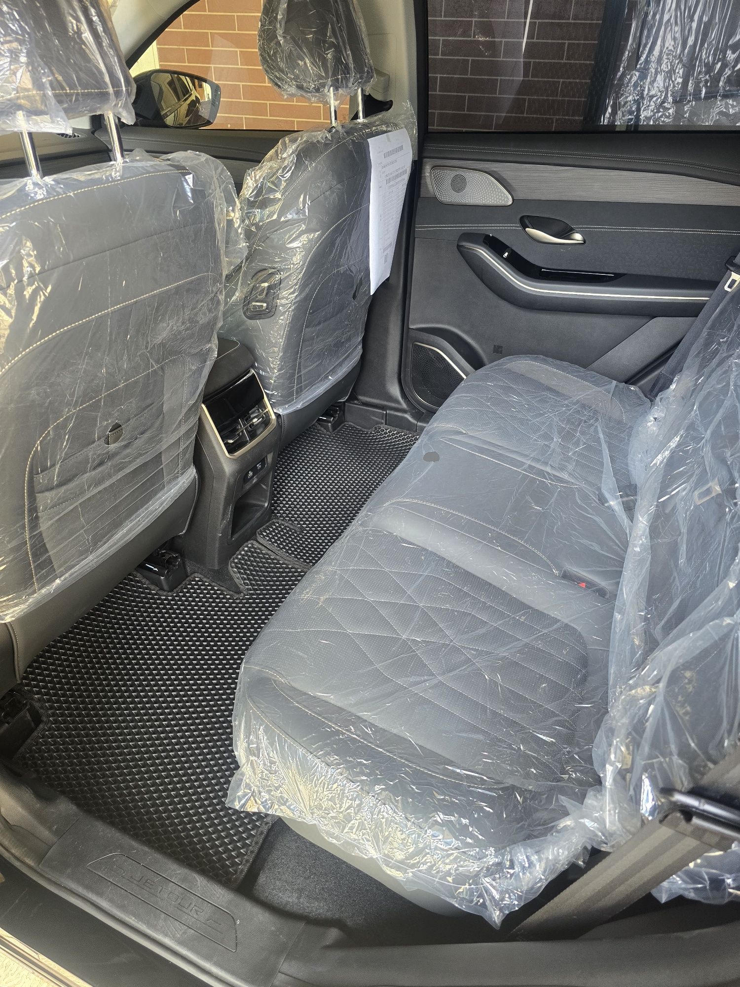 Jetour X90 plus gibrid сотилади