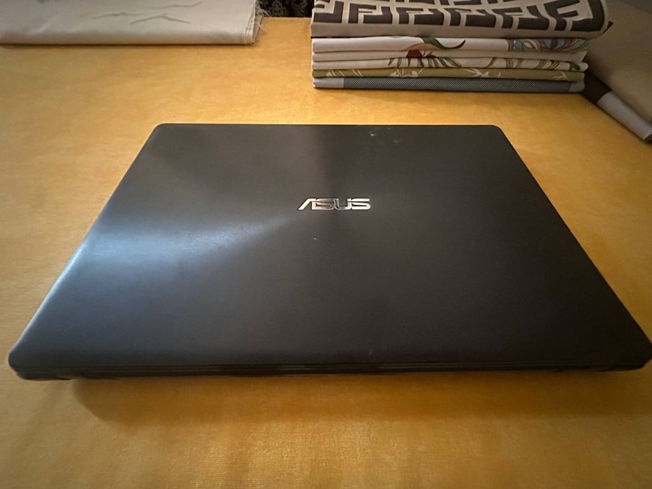 Notebook    Asus