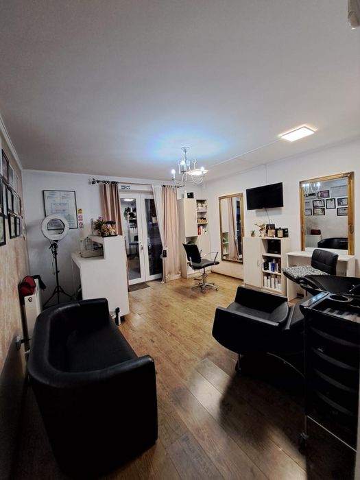 Vand spatiu comercial