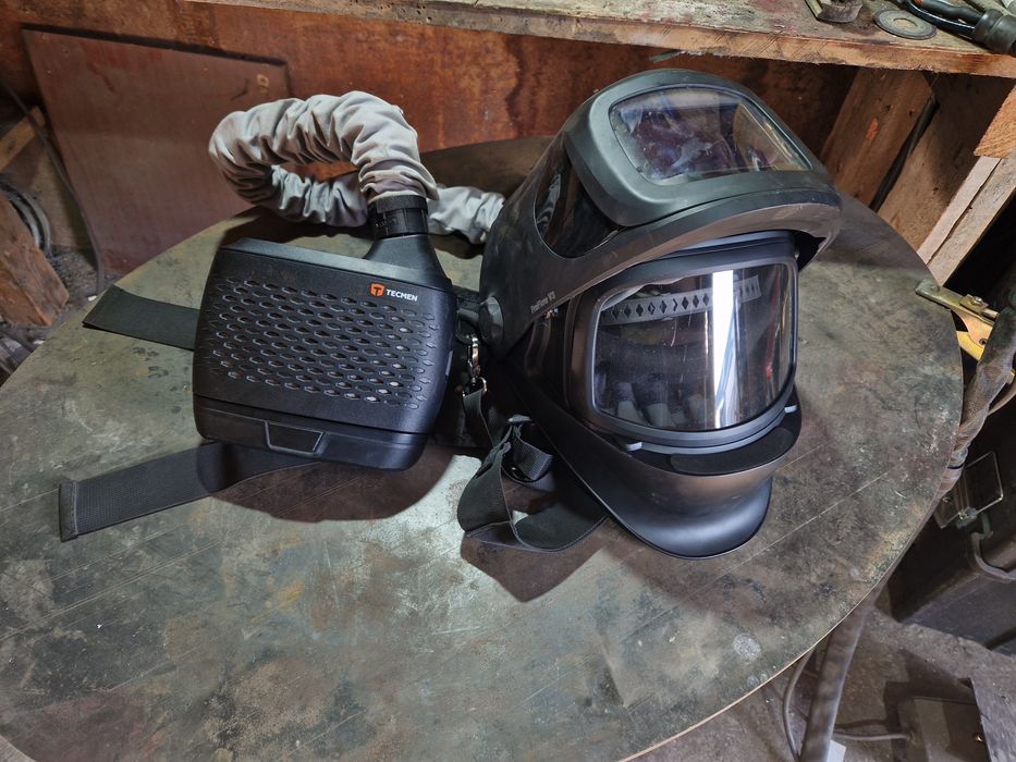 сварочные маски.