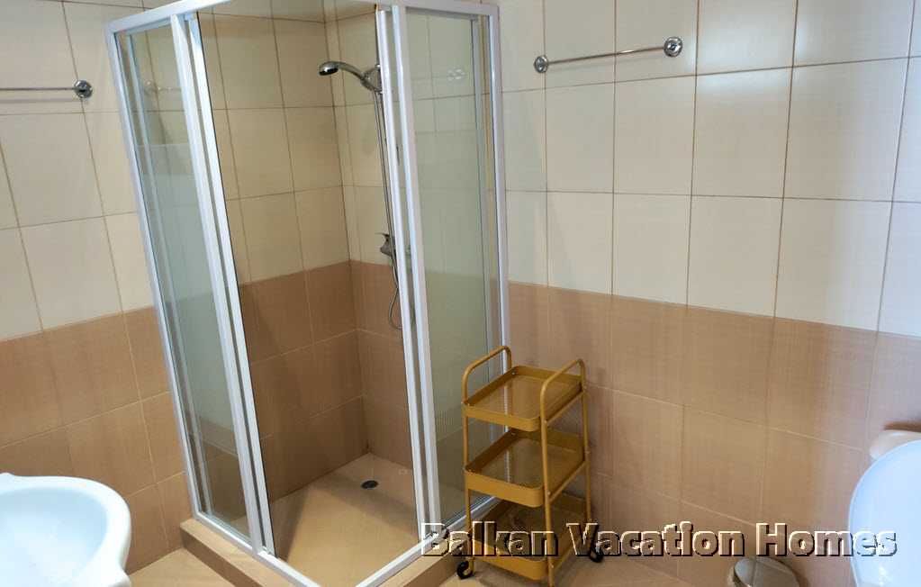 Продава се Тристаен апартамент в Бяла - 106 кв.м за 850 €/кв.м - Снимка #9