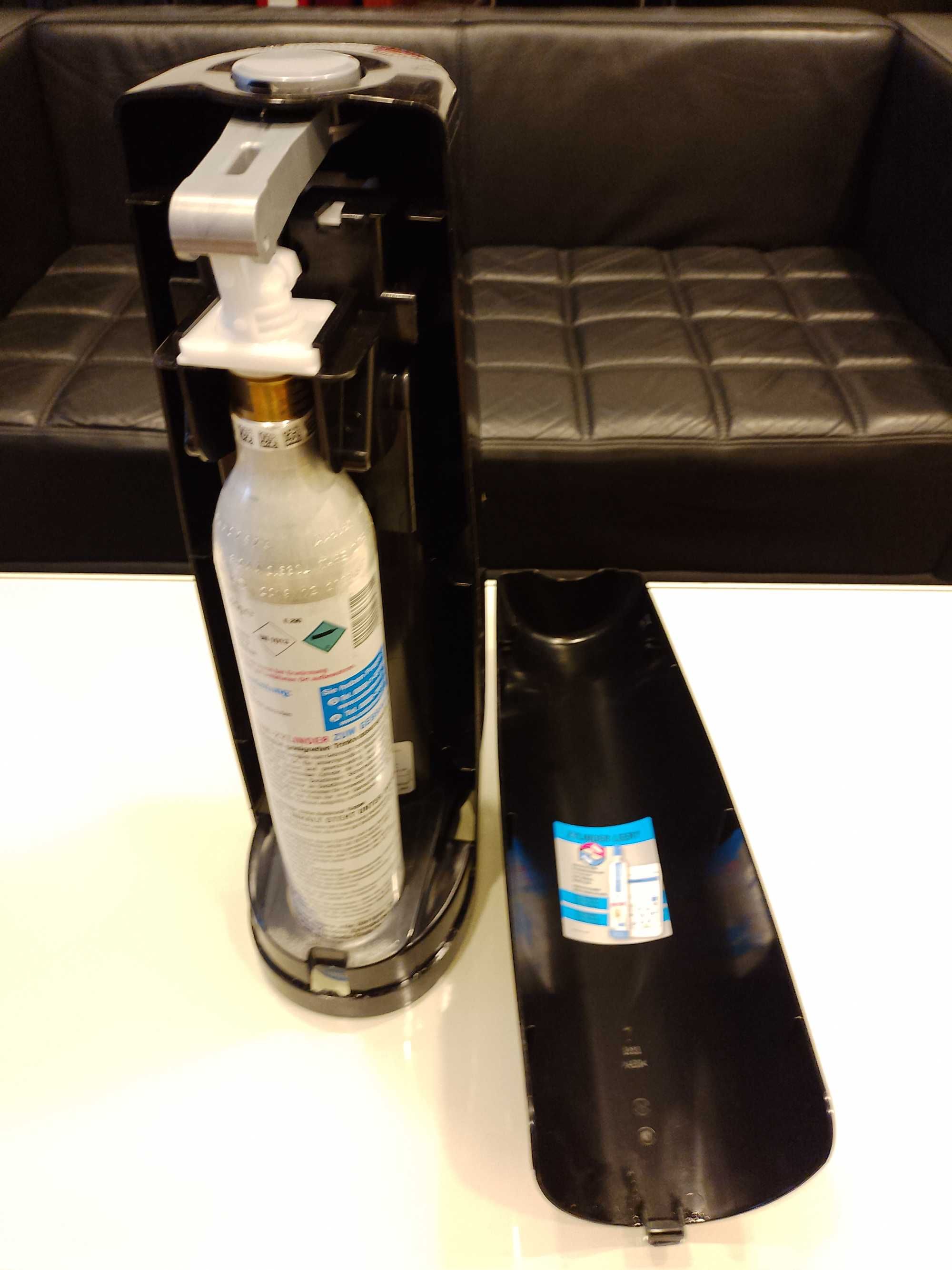 Aparat elegant sifon/bauturi carbogazoase SODASTREAM SPT - 001 + CADOU