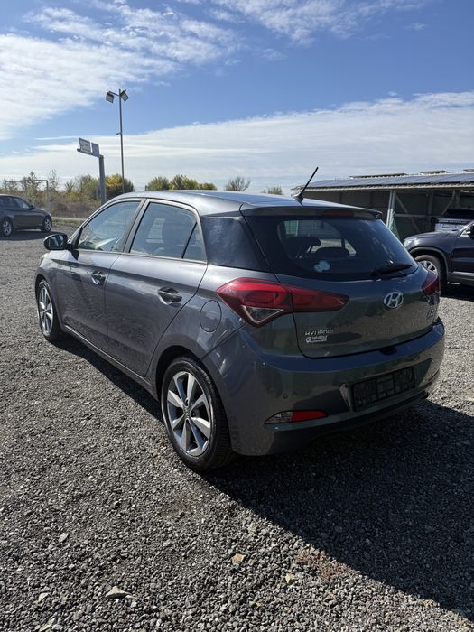 Hyundai I 20,1,2 benzina ,2016 ,carte service