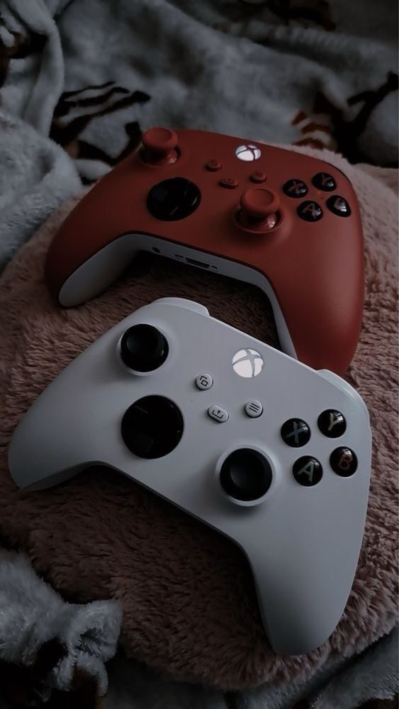 срочно продам контролер от xBox series s/х в идеальном состоянии