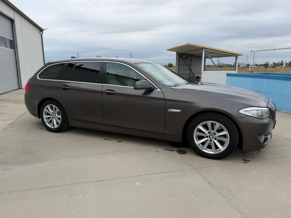 BMW 520 d Комби 2011г