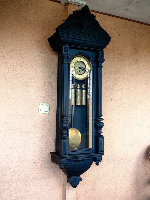 ceas de perete,suedez,medaliat cu aur ,cu trei greutati