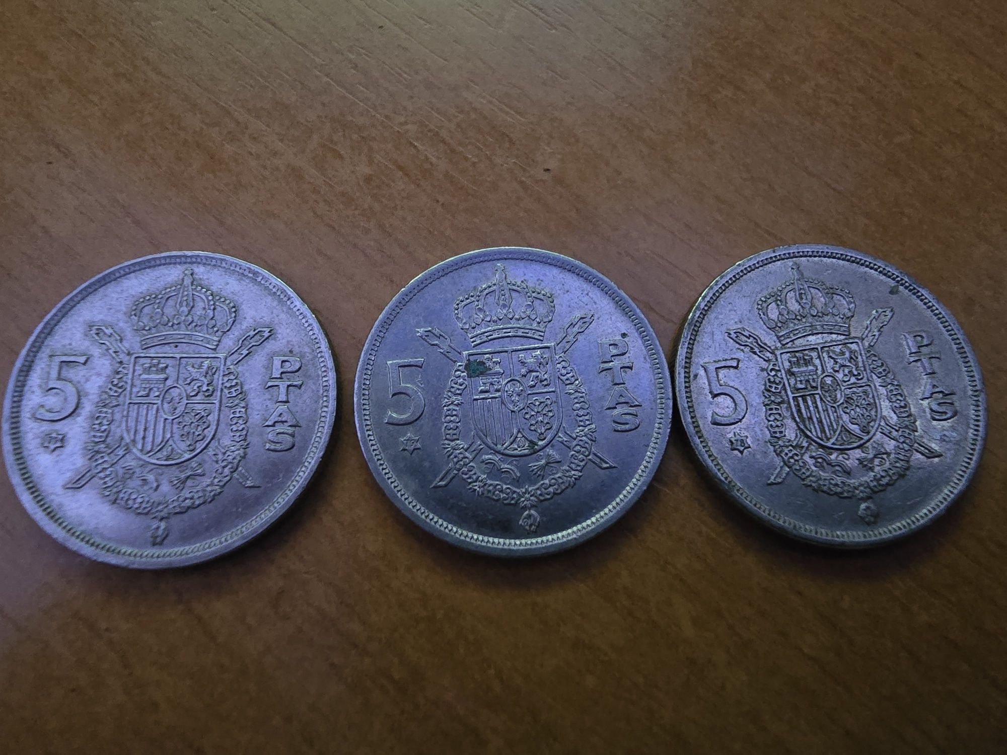 Monede 25 PTAS anul 1975
