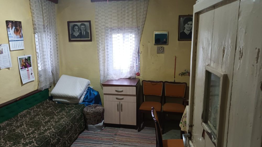 Schimb cu  imobiiare si auto casă Lanurile (viziru) asfalt dublă desch