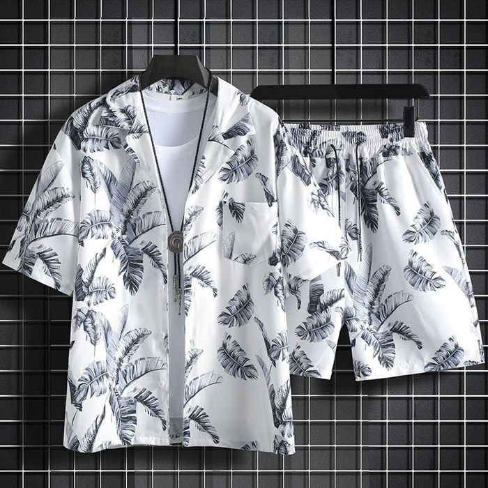 Продам комплекты для мужчин, новый.