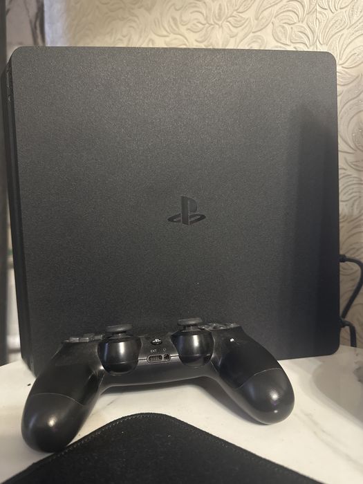 продам play station 4 slim