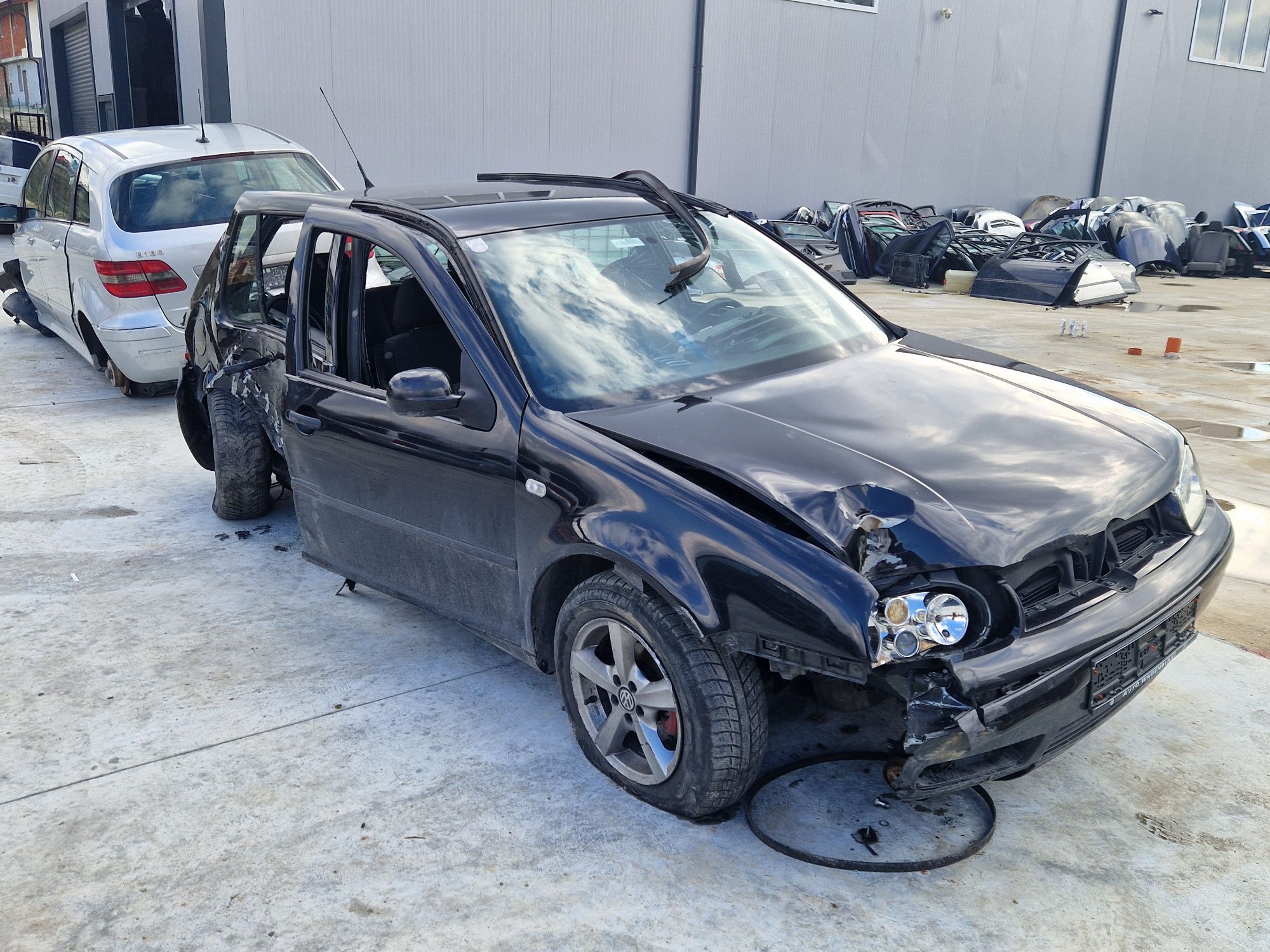 Golf 4 1.9 SDI (НА ЧАСТИ)