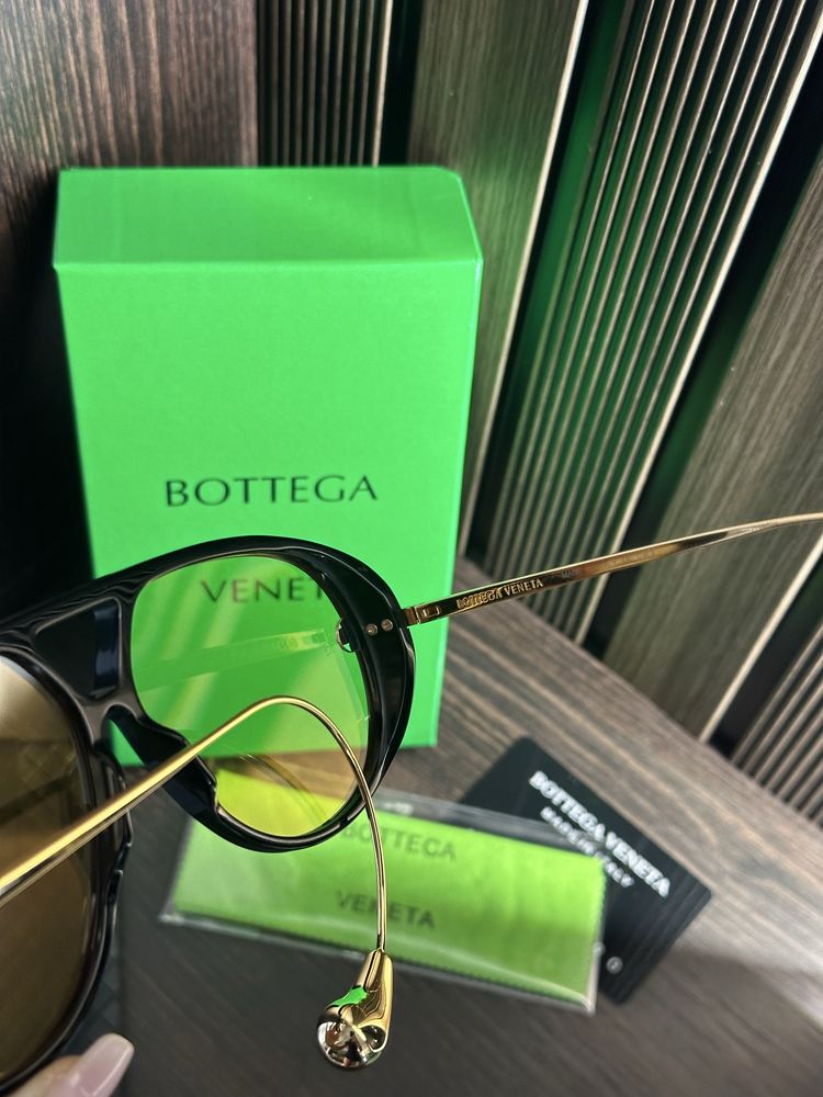 Слънчеви очила BOTTEGA VENETA