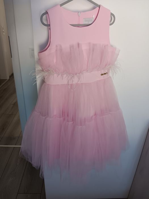 Детска рокля Contrast , с пера 122см