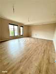 Duplex elegant, 5 camere, despartit prin camera tehnica,  Dumbravita