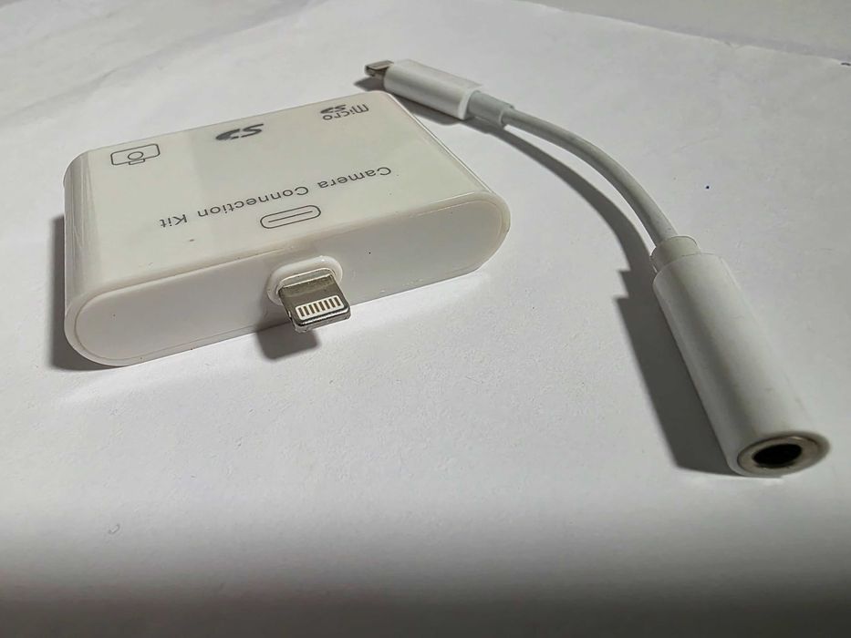 Adaptor pentru iphone ipad la jack, usb si sd card