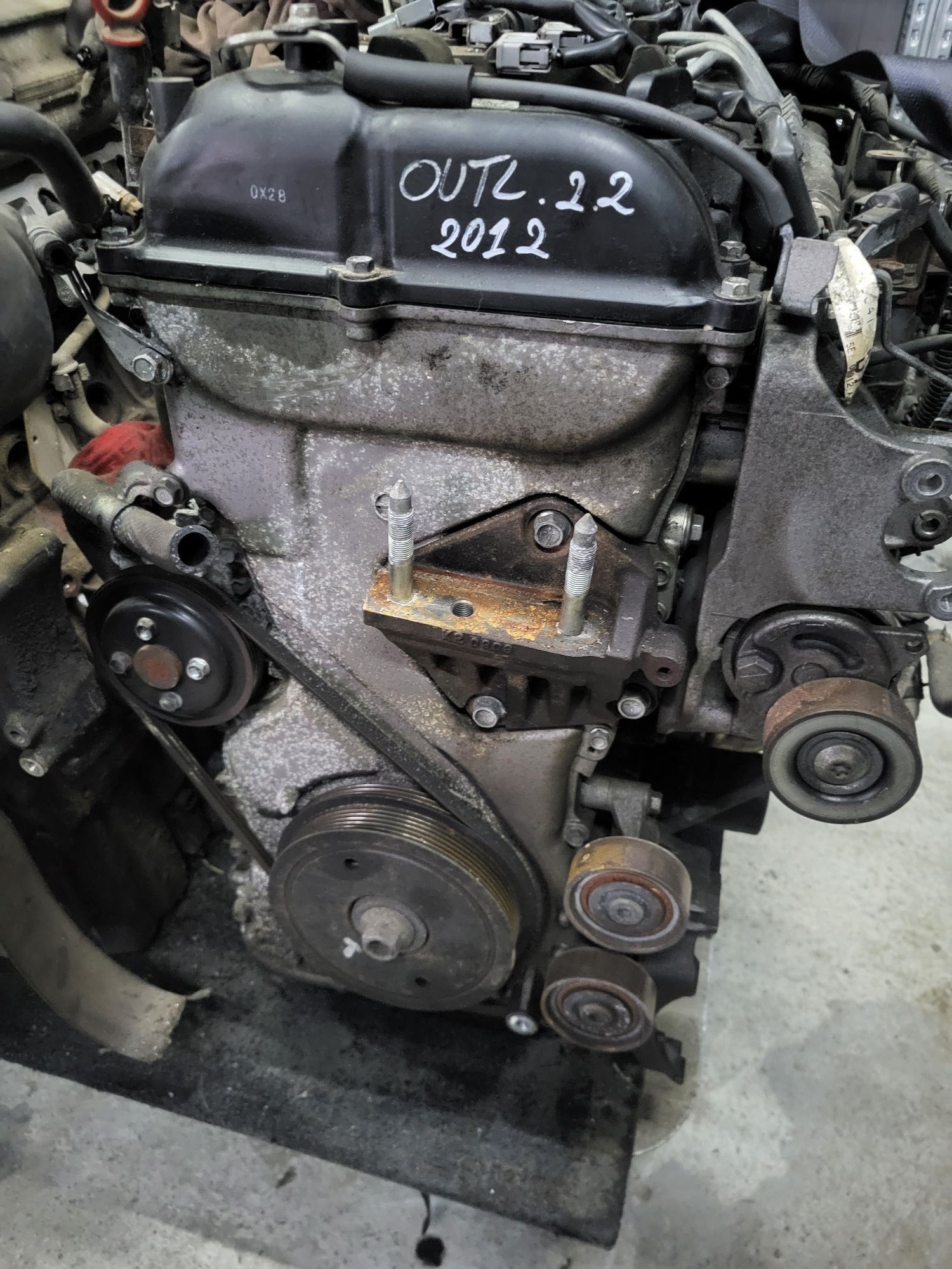 Motor Mitsubishi OUTLANDER 2012 2.2 Diesel Cod motor 4N14-0-10L 177CP