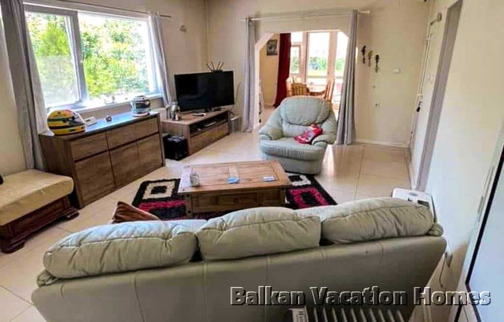 Продава се Къща в с. Топола, Област Добрич - 145 кв.м за 1242 €/кв.м - Снимка #4