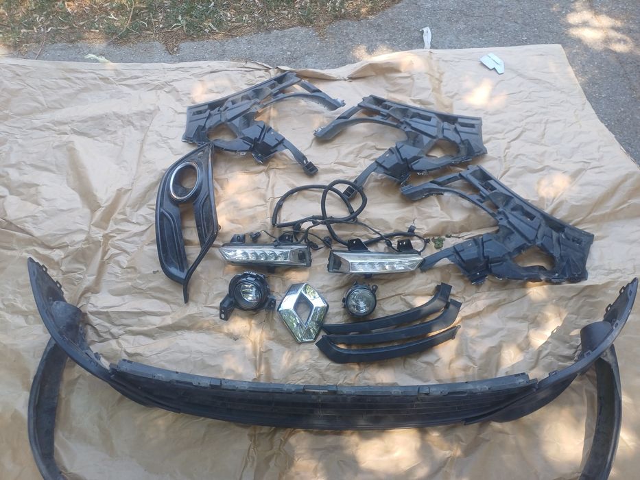 Vând piese și accesorii bară MEGANE 3 FACELIFT